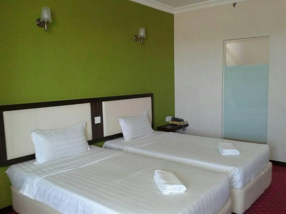 Hotel Yaho Kota Kinabalu 3*,